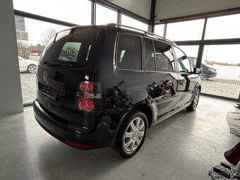 Volkswagen Touran 1.9 TDI Highline 2009 245000km - 7