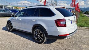 Škoda Octavia Combi 2.0 TDI 184k Scout DSG 4x4 WEBASTO  LED - 7