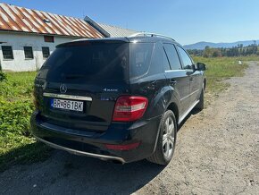 Mercedes-Benz ML350CDi - 7