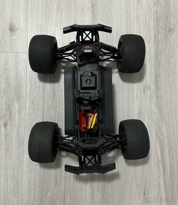 HPI Savage X Flux V2 - 7