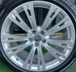 Atraktívne, takmer nejazdené orig. disky AUDI - 5x112 R20 - 7