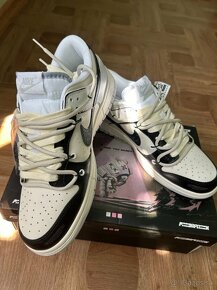 Nike SB Dunk Low Hold Me Tight - 7