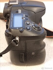 Sony a77m2 ILCA77M2, plne funkčný. Počet uzávierok 8 052 - 7