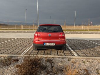 VOLKSWAGEN GOLF 5 1.6 benzín - 7