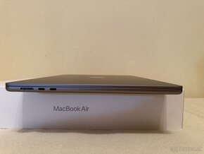 MacBook Air 15 8/256GB grey 100% stav - 7