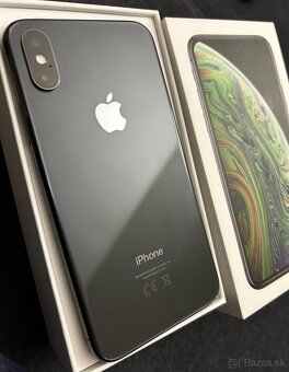 iPhone XS 64GB - 100% batéria - 7