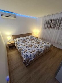 CHORVÁTSKO - Dom s troma apartmánmi, 1. rad od mora - TROGIR - 7