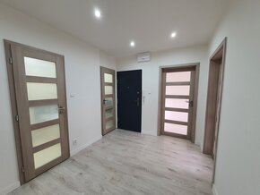 KURSKÁ: Krásny 4 izbový byt 85m2, loggia. 85 m² . KR - 7