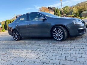 Volkskwagen jetta 2.0 TDI Comfortline - 7