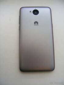 Huawei Y6 II a Y6 2017 - 7