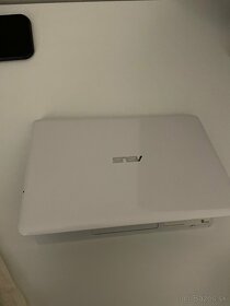 Asus malý ľahký notebook - 7