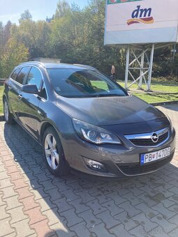 Opel Astra Sports Tourer 1.7 cdti (2011) - 7