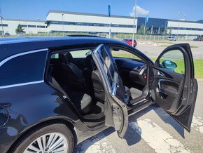 Opel Insignia Sports Tourer SW, 2.0 CDTi, 118kw, plná výbava - 7