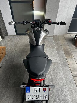 Honda CB125R 2024 - 7