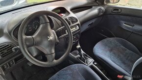 Predám Peugeot 206 1.1 44kw 1999 3-dverový - REZERVOVANÉ - 7