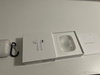 air pods  - 7