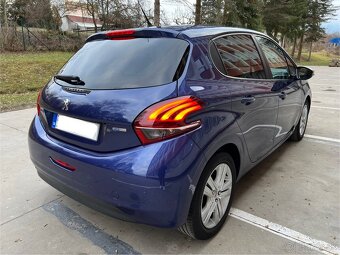 Peugeot 208 - 7