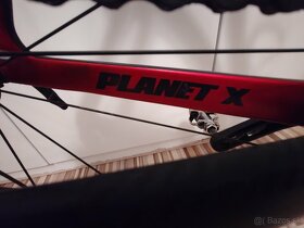 Cestny karbonovy bicykel Planet X - 7