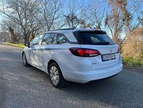 Opel Astra Sports Tourer - 7