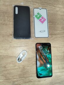 Samsung Galaxy A50 - 128GB/4GB RAM excelentný stav - 7