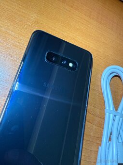 Samsung GALAXY s10e 6/128GB - 7