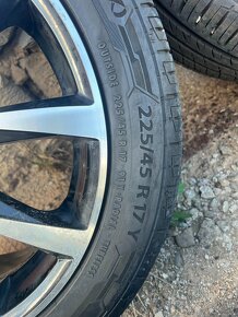 Hyundai  Alu.disky 5x114,3 s letními pneu.Barum 225/45 R17 Y - 7