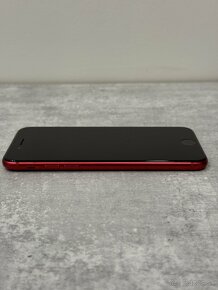 Apple IPhone SE(2020) 64GB RED, 100% zdravie, výborný stav - 7