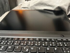 Lenovo thinkpad t495s | Ryzen 5 | NVMe | VEGA | A - 7