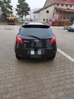 Predám Mazda 2 , 1.3 benzín - 7