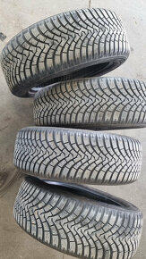 215/55R17 - 7