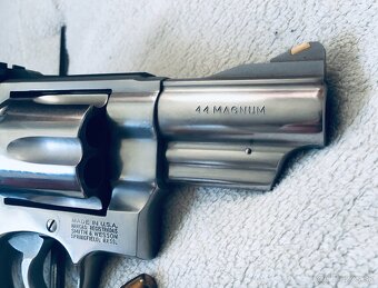 Revolver Smith&Wesson 3” .44 Magnum Mod. 629 - 7