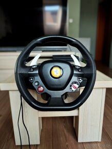 Volant Ferrari 488 GTB pre PS4 -  Thrustmaster T80 s krabic - 7