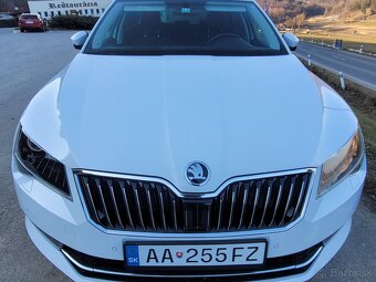 Škoda Superb combi,biela perleť - 7