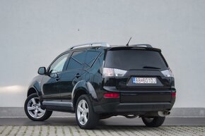 Mitsubishi Outlander 2.4 MIVEC Intense 4WD - 7