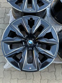 ✅ BMW sada diskov R21 G70 i7 909M Black - 7