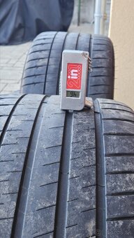 MICHELIN Pilot Sport 4S

 - 7