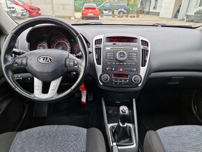 Predám Kia Ceed SW 2.0 CRDi 103 KW..Klíma,Tažné,Ohrev,Tempo - 7