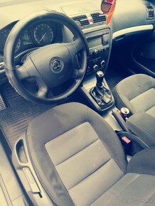 Predam škoda oktavia 2 1.9TDI BXE 2008 - 7