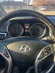 Hyundai i30 1.6i CRDi 81kw - manuál -6 stup. prevodovka - 7