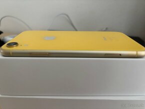 iPhone XR 64GB - 7