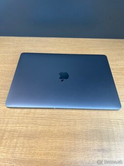 Predám MacBook PRO 13 2022 M2, 8GB/256GB SPG/8C CPU/10C, ZAR - 7