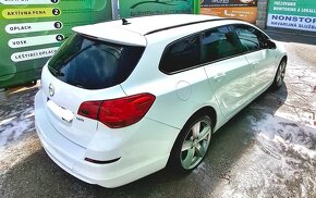 Opel Astra ST - 7