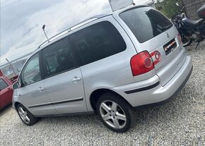 Volkswagen Sharan 2,0 TDI Sportline Business nafta manuál1 - 7