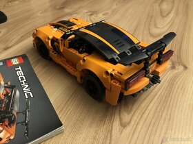 Lego TECHNIC 42093 - Corvette ZR1 - 7