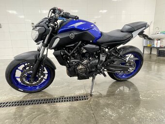 Yamaha MT07 - 7