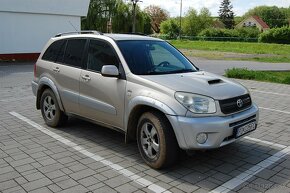 Toyota RAV4 2,0d 4x4 - 7