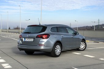 Opel Astra Sport Tourer ST 1.4 Turbo 140k Cosmo - 7