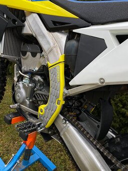 Suzuki RMZ 250 - 7