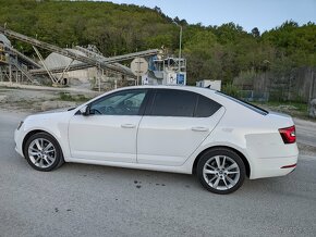 Škoda Octavia 1.6 TDI 85kw STYLE - 7