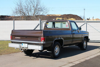 1984 GMC Sierra 2500 - vynikající původní stav - 7